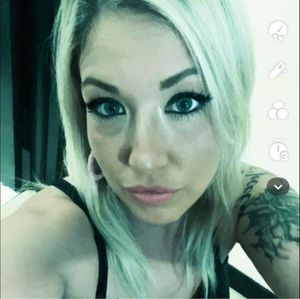 Meet your Posher, Daphne